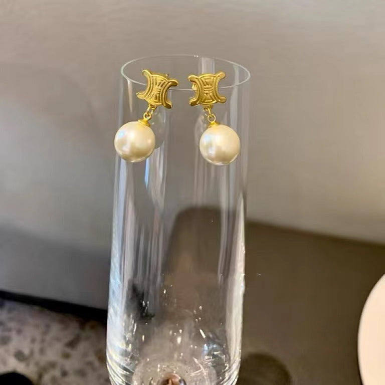 Classic Gold Mailon Triomphe Vintage Pearl Earrings