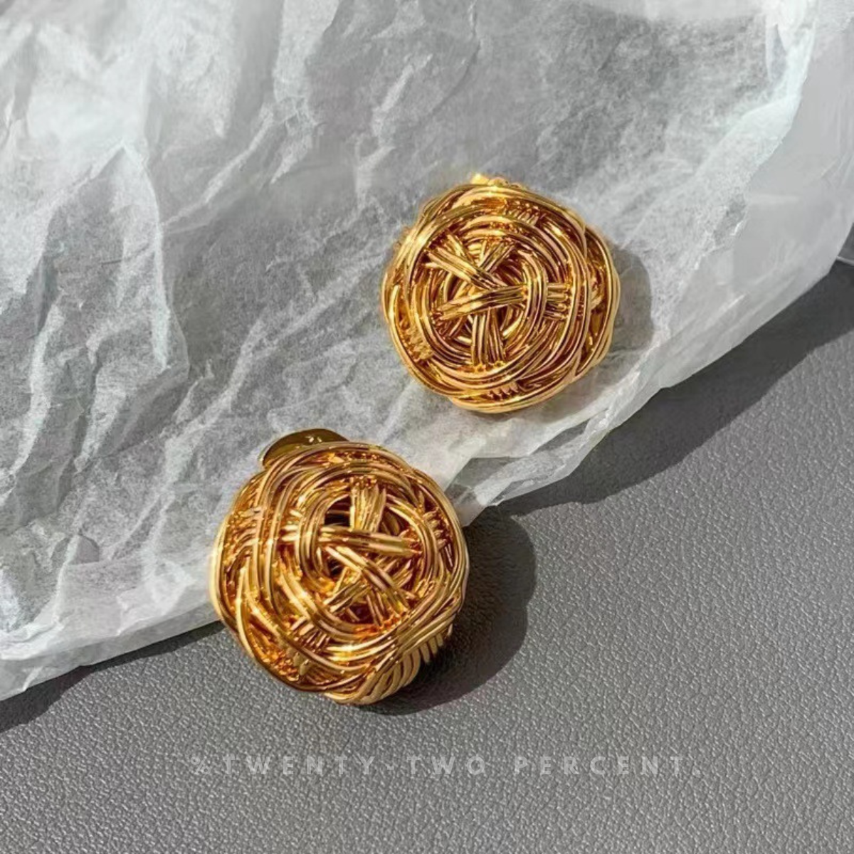 Vintage Retro Gold Metal Twisted Ball Earrings