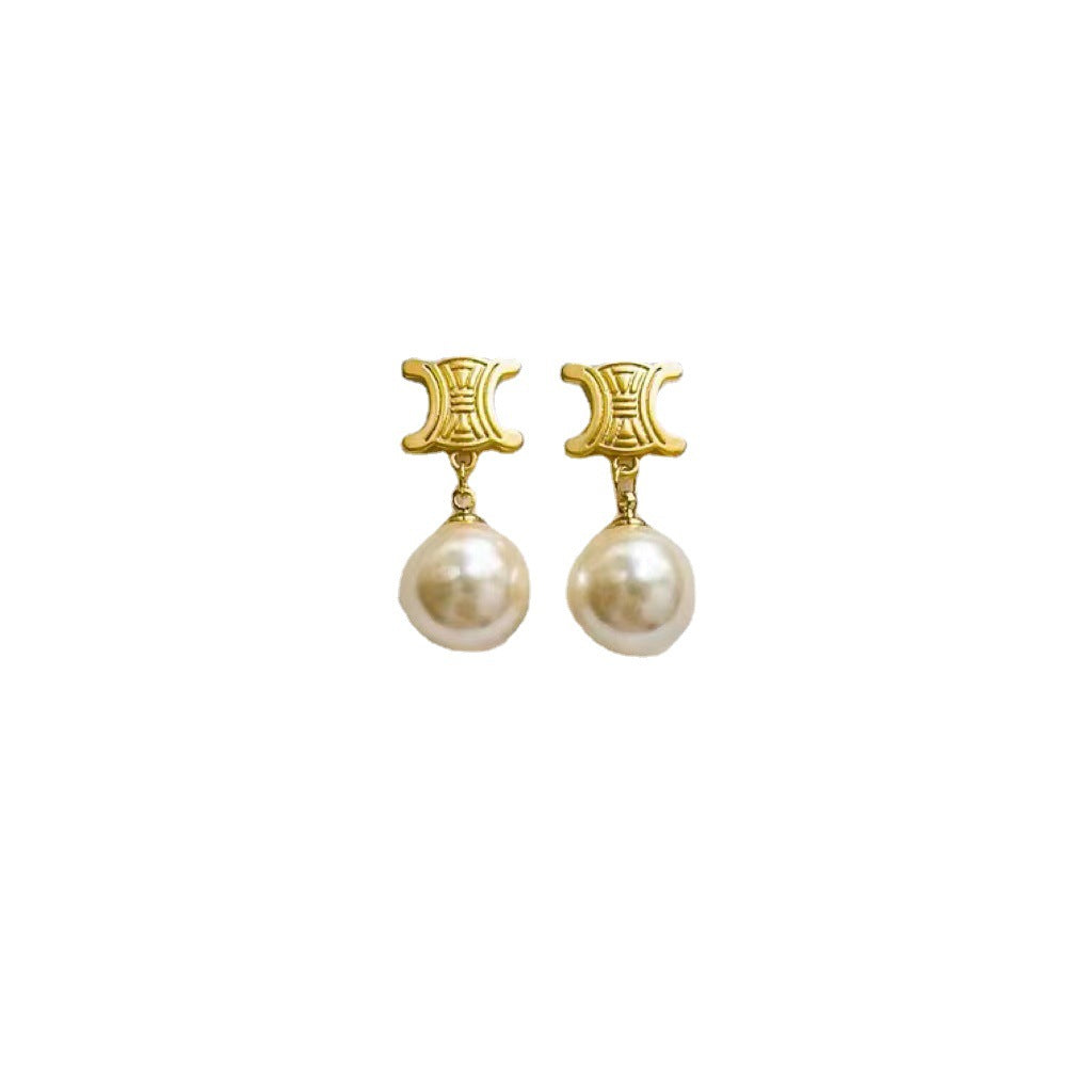 Classic Gold Mailon Triomphe Vintage Pearl Earrings