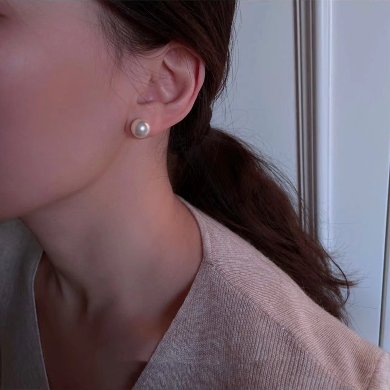 Signature Freshwater Round White Pearl Earrings(10mm/12mm/14mm)