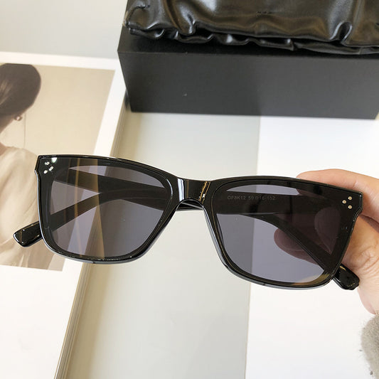 Retro Simple Savi's Look Kitten Eye Sunglasses