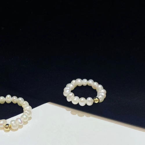 Natural Baroque White Pearl Ring Mini