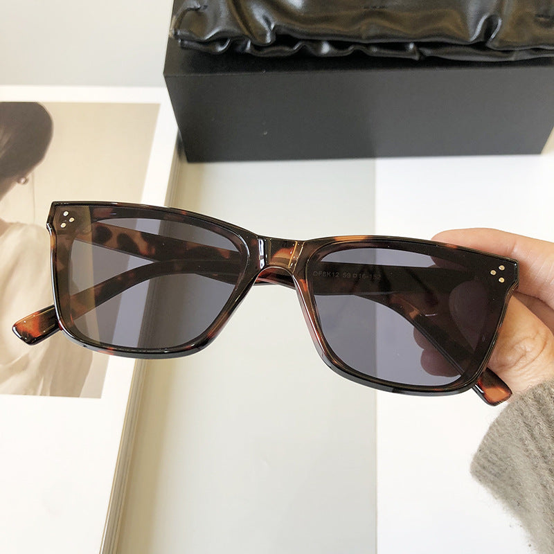 Retro Simple Savi's Look Kitten Eye Sunglasses