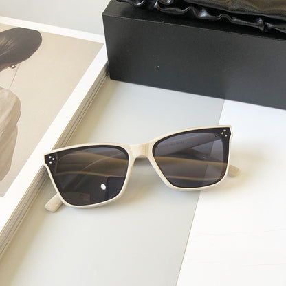 Retro Simple Savi's Look Kitten Eye Sunglasses