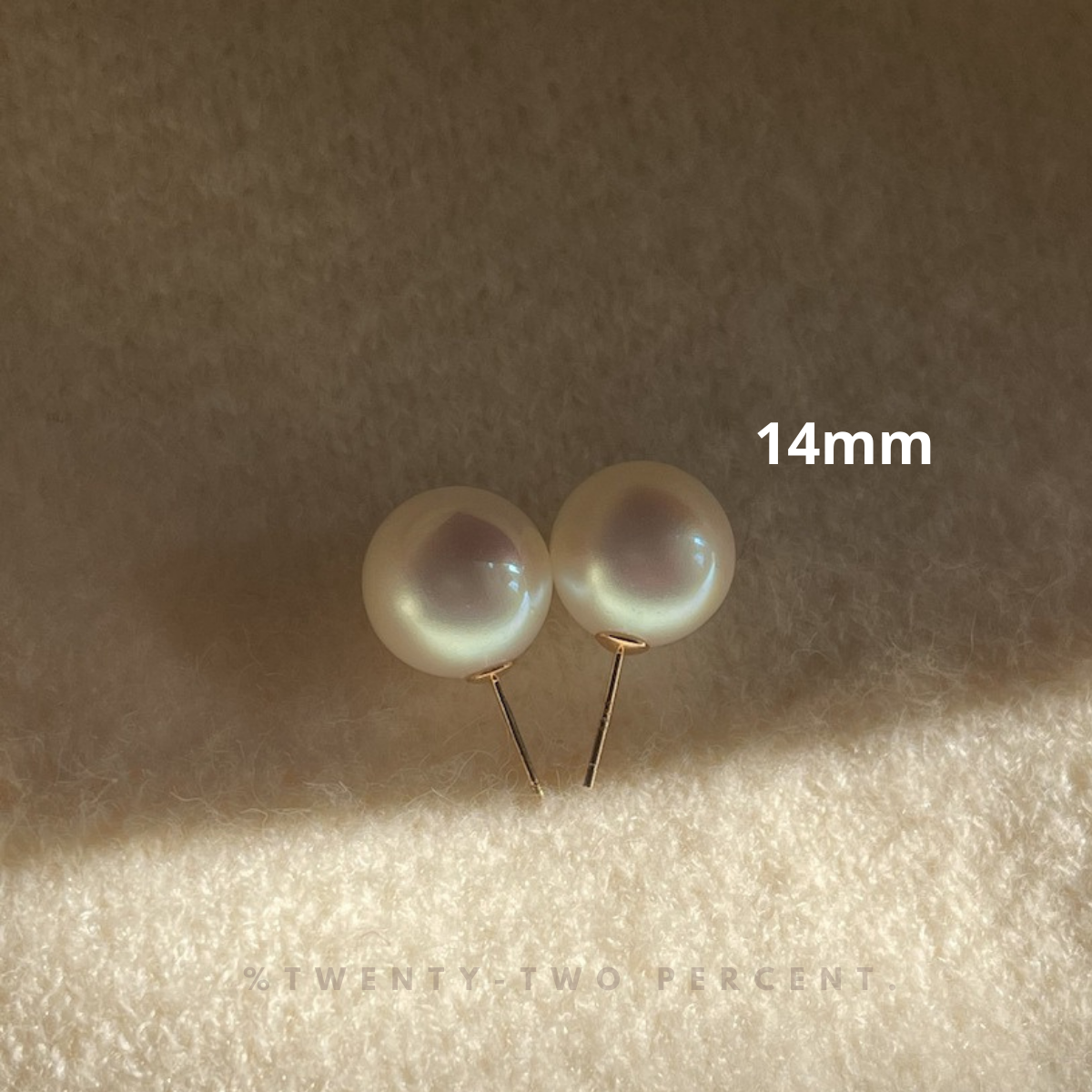 Signature Freshwater Round White Pearl Earrings(10mm/12mm/14mm)